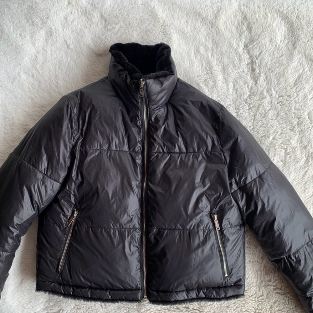 Jason Wu Women’s cropped Jacket 
Faux Fur and Reversible Black Parka 
Size L